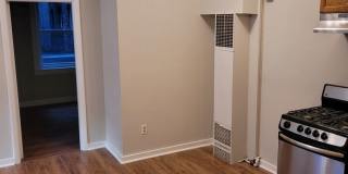 217 Hanover St Gallery 13