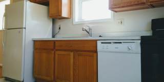 Bright & Sunny 3BR Rambler in Silver Spring! Gallery 6