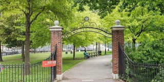 4582 Manhattan College Parkway Gallery 3