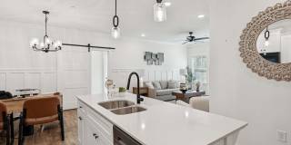 The Emerson at Commonwealth Gallery 5