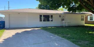 Cozy Silvis Home With Huge Fenced Yard and Attached Garage! Gallery 1