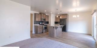 Private 4 Bedroom Corner Unit Gallery 30
