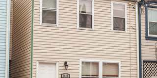Southside Flats 3 bedroom! Central AC! Washer and Dryer Included! Available 8/7 Gallery 12