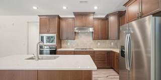 Modern, Spacious 2 Bed Townhome, Brier Creek Country Club, Golf course views! Gallery 3