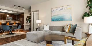 1818 Platinum Triangle Gallery 9