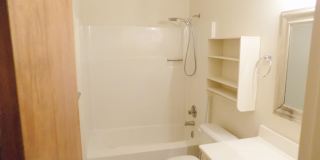4 Charlotte Gallery 7