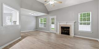 Charming Brick Home with Open Layout & Spacious Backyard in Pleasant View Gallery 6