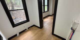 Beautiful 3 Bedroom, 2 Bathroom Home with Private Drive and Large Yard! Gallery 8