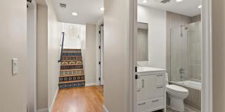 253 Gravilla Street Gallery 21