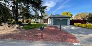 Spacious three bedroom home in desirable Windsor neighborhood! Gallery 8