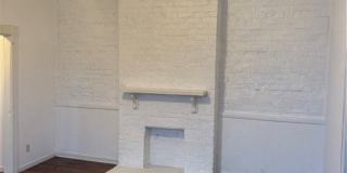 219 E Taylor Street Gallery 10