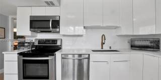 3970 Oaks Clubhouse Dr Gallery 14