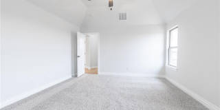 4 Bedroom Home in Edmond with Storm Shelter and Bonus Room Gallery 12