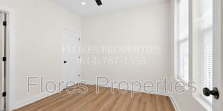 698 S 22nd St Gallery 13