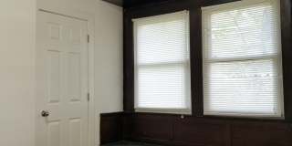 ***AUGUST 2027*** 5 Bed 3 Bath House Downtown Gallery 4