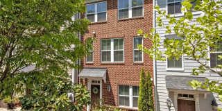 Pet-Friendly Townhome With Rooftop Terrace + Blue Ridge Mountain Views Gallery 1