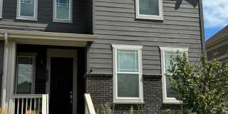 Eco-Friendly 4BR Townhome in Erie Gallery 1