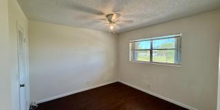 560 SE 2nd Avenue Gallery 11