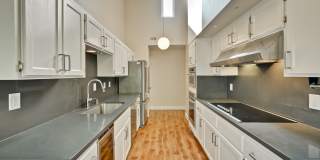 3 bedroom 2 bath Townhome - Greenmeadow Neighborhood Palo Alto!  $6800 Gallery 4