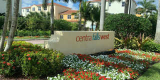 Beautiful 3 Bedroom Townhome in Centra Falls West Gallery 1