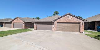 Edmond Duplex Central Edmond Gallery 1