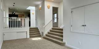Charming 4-Bedroom Home in Phinney Ridge.  Pets welcome! Gallery 13