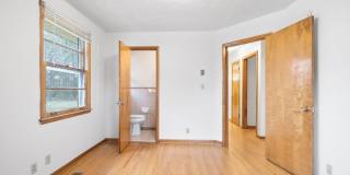 3 Bedroom 1 1/2 Bath Home For Rent Near Madison Street! Gallery 17