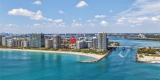 10240 Collins Ave Gallery 1