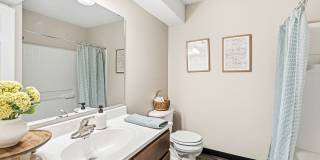 10 West Gallery 9