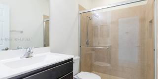 516 SE 35th Ter Gallery 19