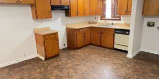 Beautifully Updated 3 bedroom 2 bath home Gallery 9