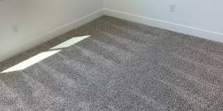 Short term lease available flexible end date Gallery 17