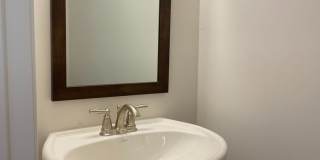 Room in 4 Bedroom Home at Planters Trace Ln Gallery 11