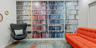 The Fountain Building Gallery 19