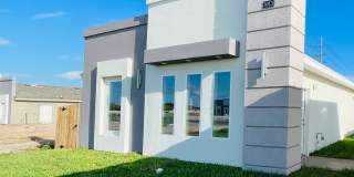 3013 W Driftwood St Gallery 1