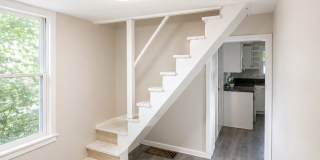 Beautifully Renovated 3 Bed / 1 Bath – Section 8 Welcome! Gallery 5