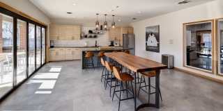 Deer Valley Apartments Gallery 6