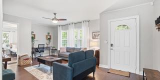 714 Woodlawn Dr - Furnished Rental Gallery 9