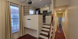 1828-00 GREEN Street Gallery 2