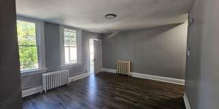 Update 2 bedroom House for Rent Gallery 7