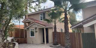 2700 Los Olivos Lane Gallery 1