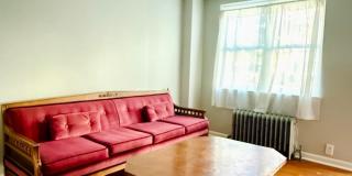 1215 S MARSHALL Street Gallery 3