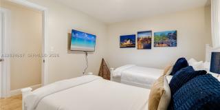 2225 NW 170th Ter Gallery 24