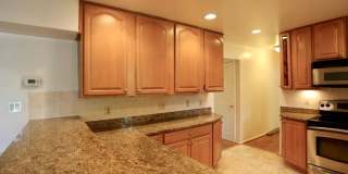 8523 ELECTRIC Avenue Gallery 15