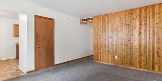 3 bedroom ranch $1300 - Lease Special Gallery 7