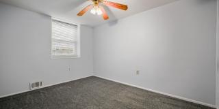 1610 WENTWORTH Avenue Gallery 18