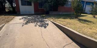 4 bed 1.5 Bath Gallery 1