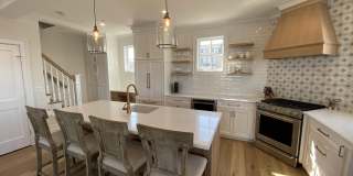 412 Lake Avenue Gallery 1