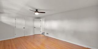 975 N Old Woodward Avenue Gallery 22