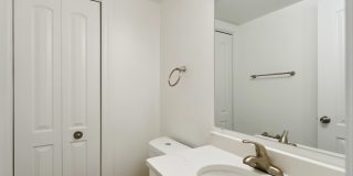 The Hinsdale Apartment Homes Gallery 15